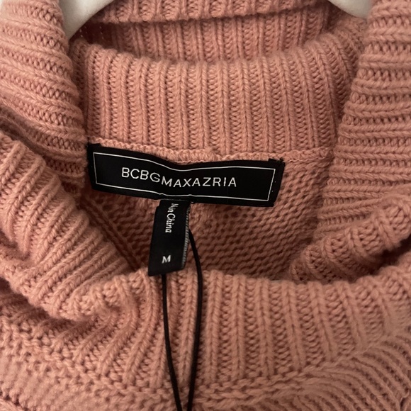 BCBGMAXAZRIA Cable Knit Cutout Turtleneck Sweater – Dusty Rose – Size M – NWT - Picture 4 of 4